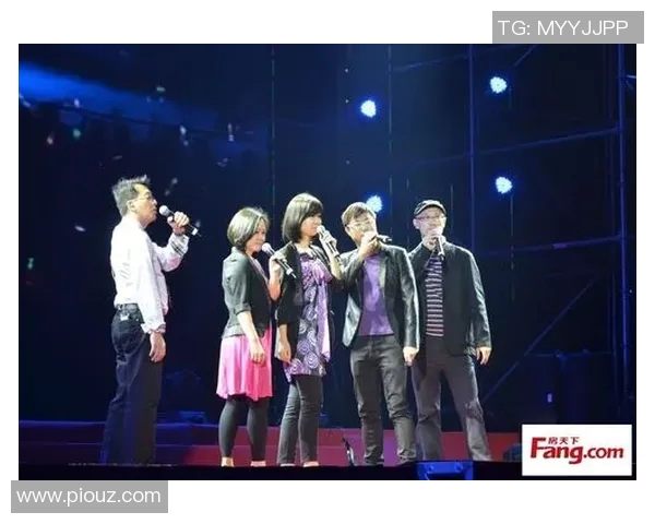 南北足球明星赛盛况空前球星云集展现激情与友谊的巅峰对决