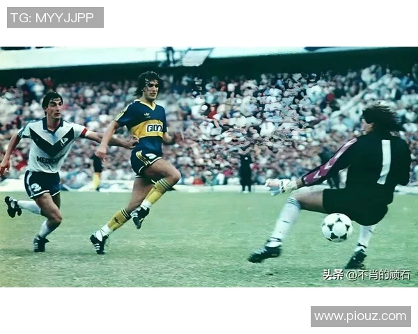 世界足球巨星的传奇故事与辉煌成就解析